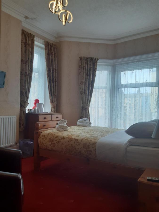 Wellington Hotel Blackpool Exterior photo